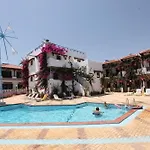 Paul Marie Apartmanhotel Herszonisszosz