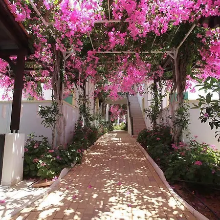 Hotel de apartamente Paul Marie Hersonissos (Crete)