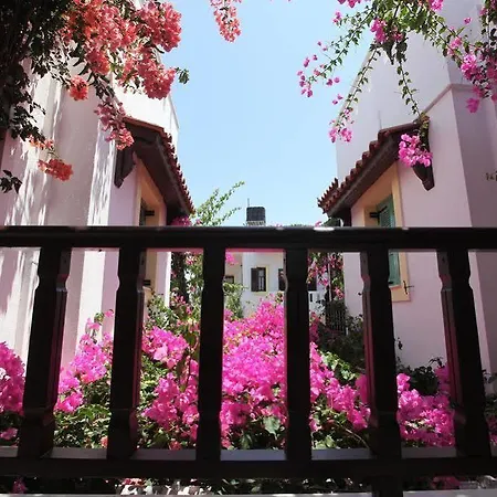 Hotel de apartamente Paul Marie Hersonissos (Crete)